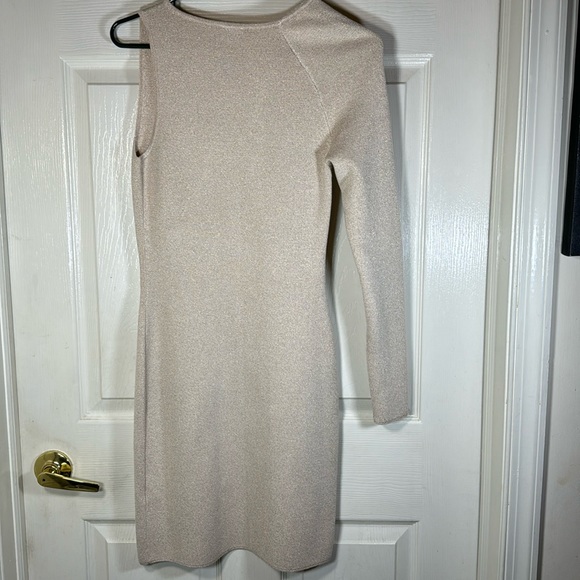 Abercrombie and Fitch Long Sleeve One-Shoulder  Sweater Mini Dress Size Medium - Picture 5 of 6